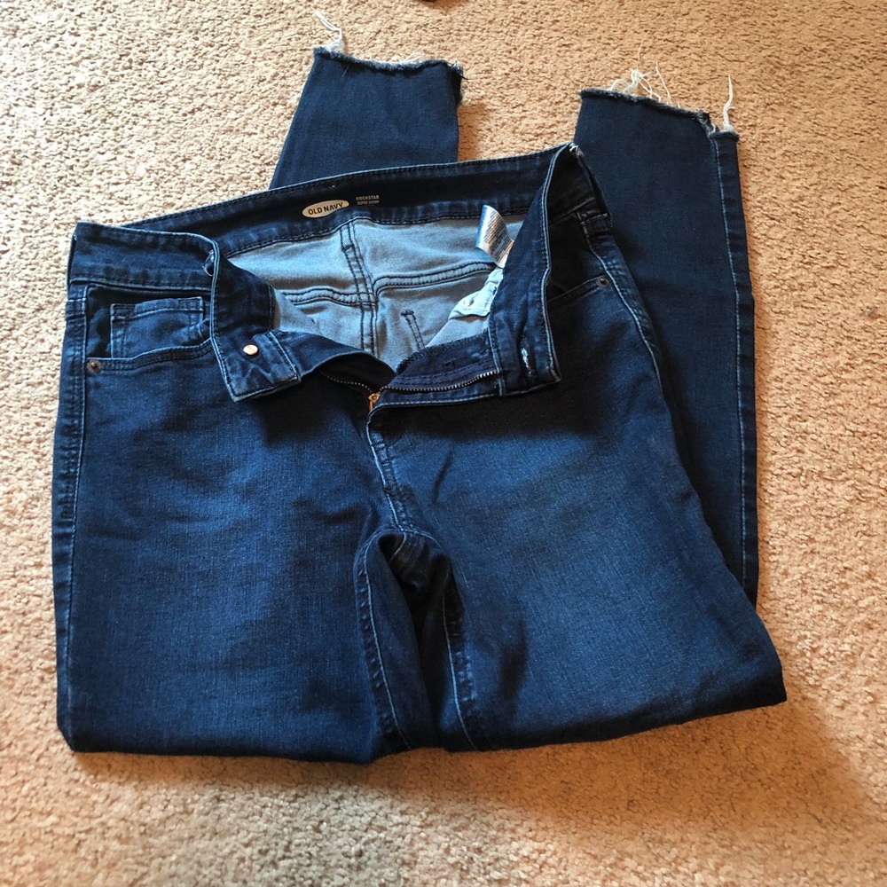 Old Navy Rockstar Frayed Skinny Jeans - Picture 1 of 3